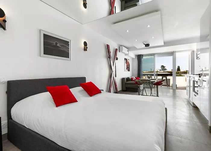 Village Naturiste R4n- Le Cerise Port Nature 5 Coursive